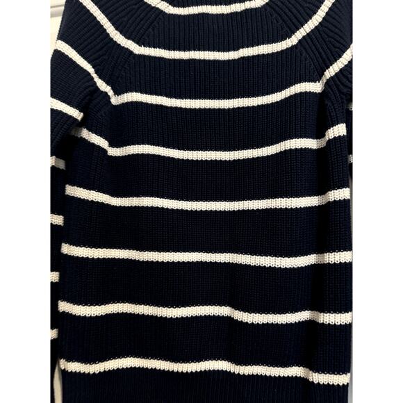 L. L. Bean  Sweater Blue with White Stripes Size Medium - Picture 8 of 11